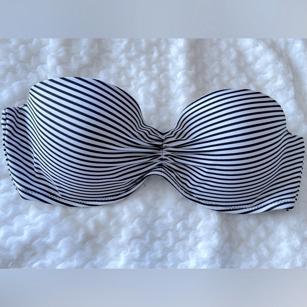 Victoria’s Secret Bikini Top
